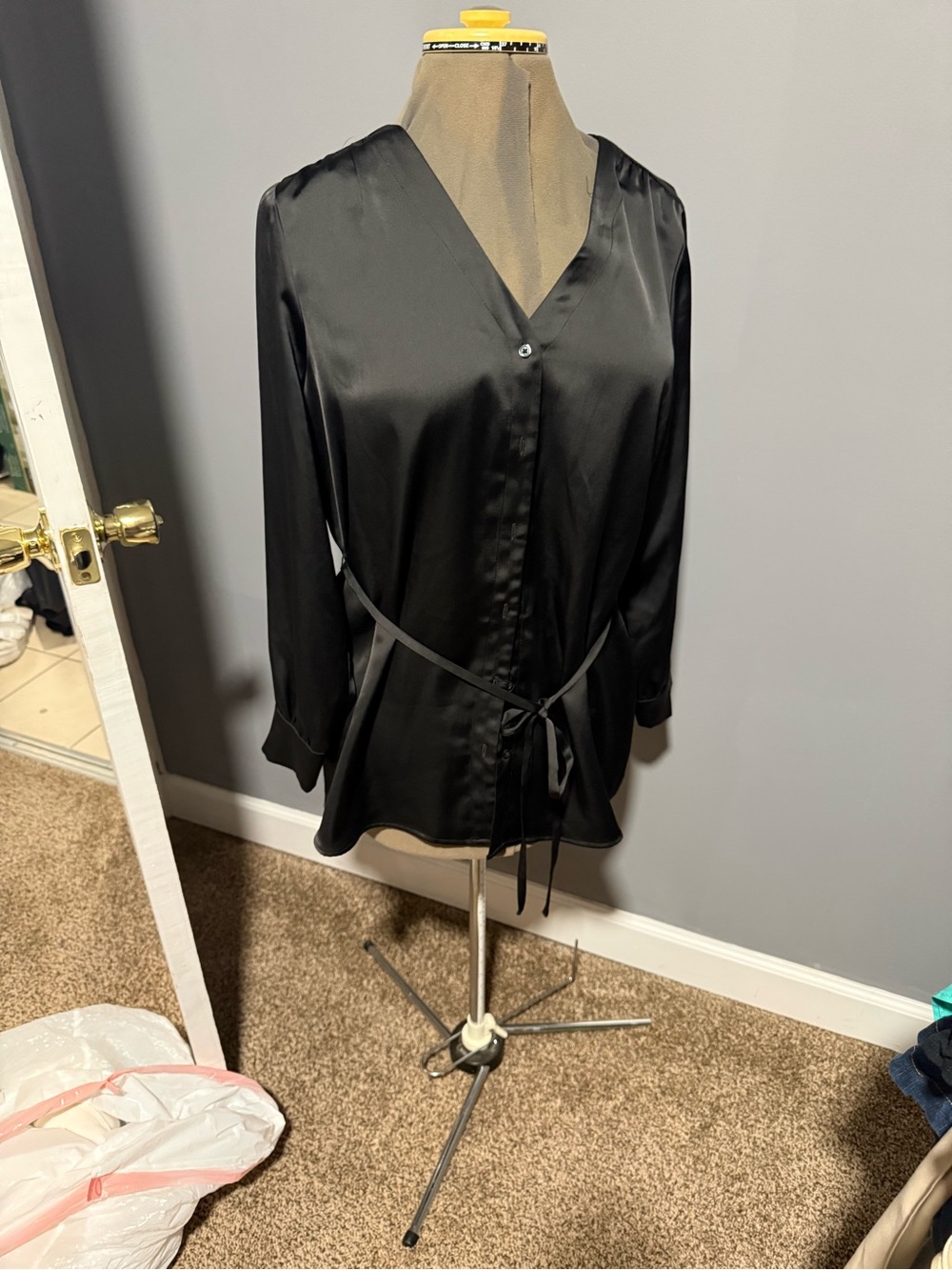 Alfani Black Satin V-Neck Tie-Waist Blouse